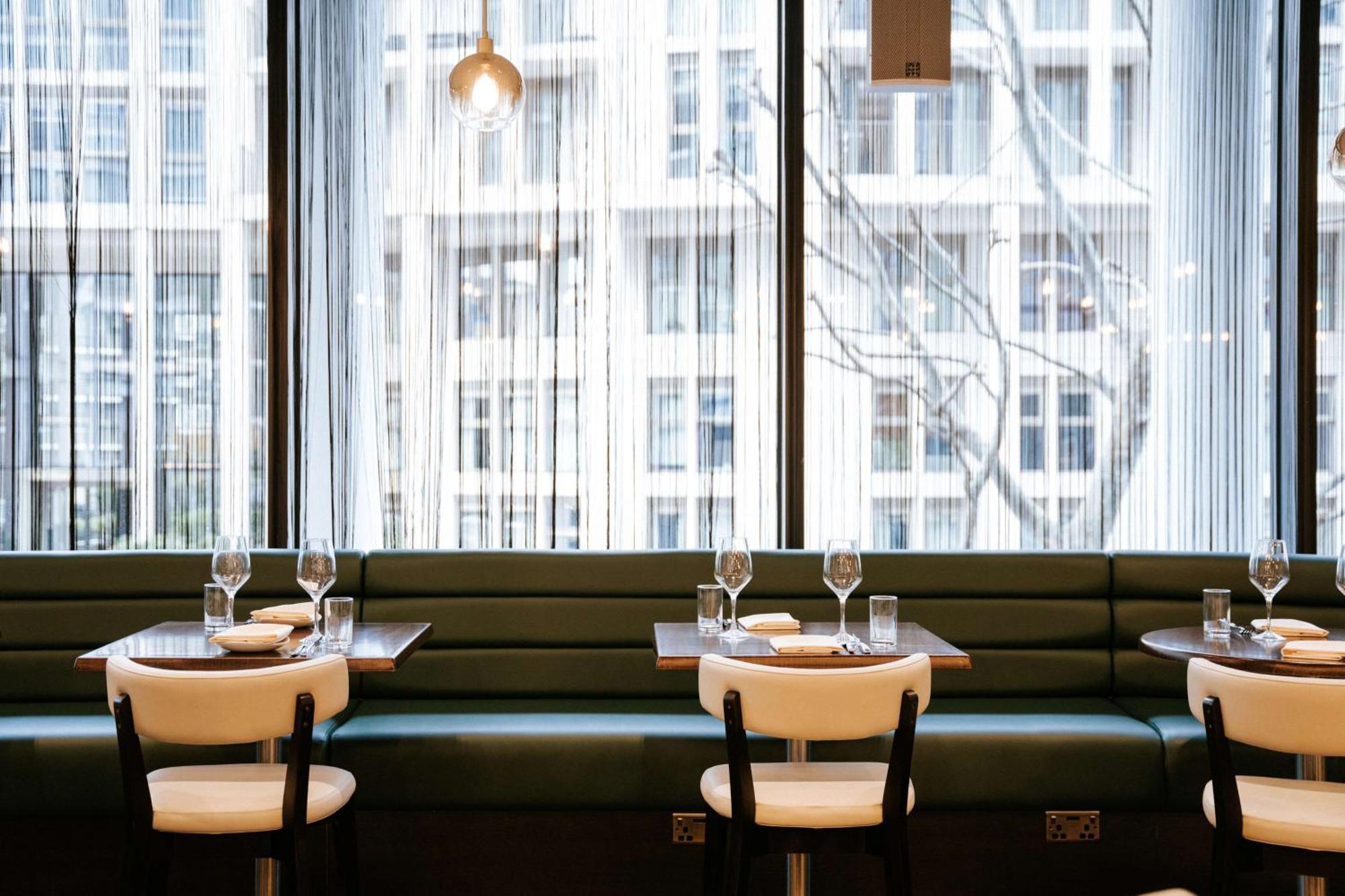 Hotel The Westminster London, Curio Collection By Hilton Londen